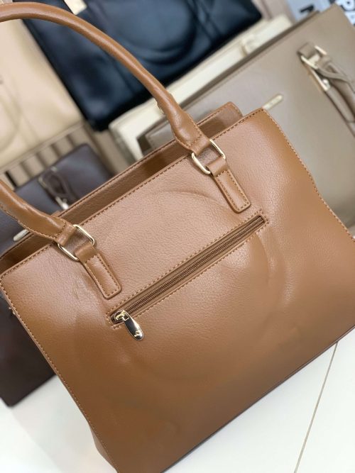 26A2A325-C690-444B-B714-1F6F07164D74