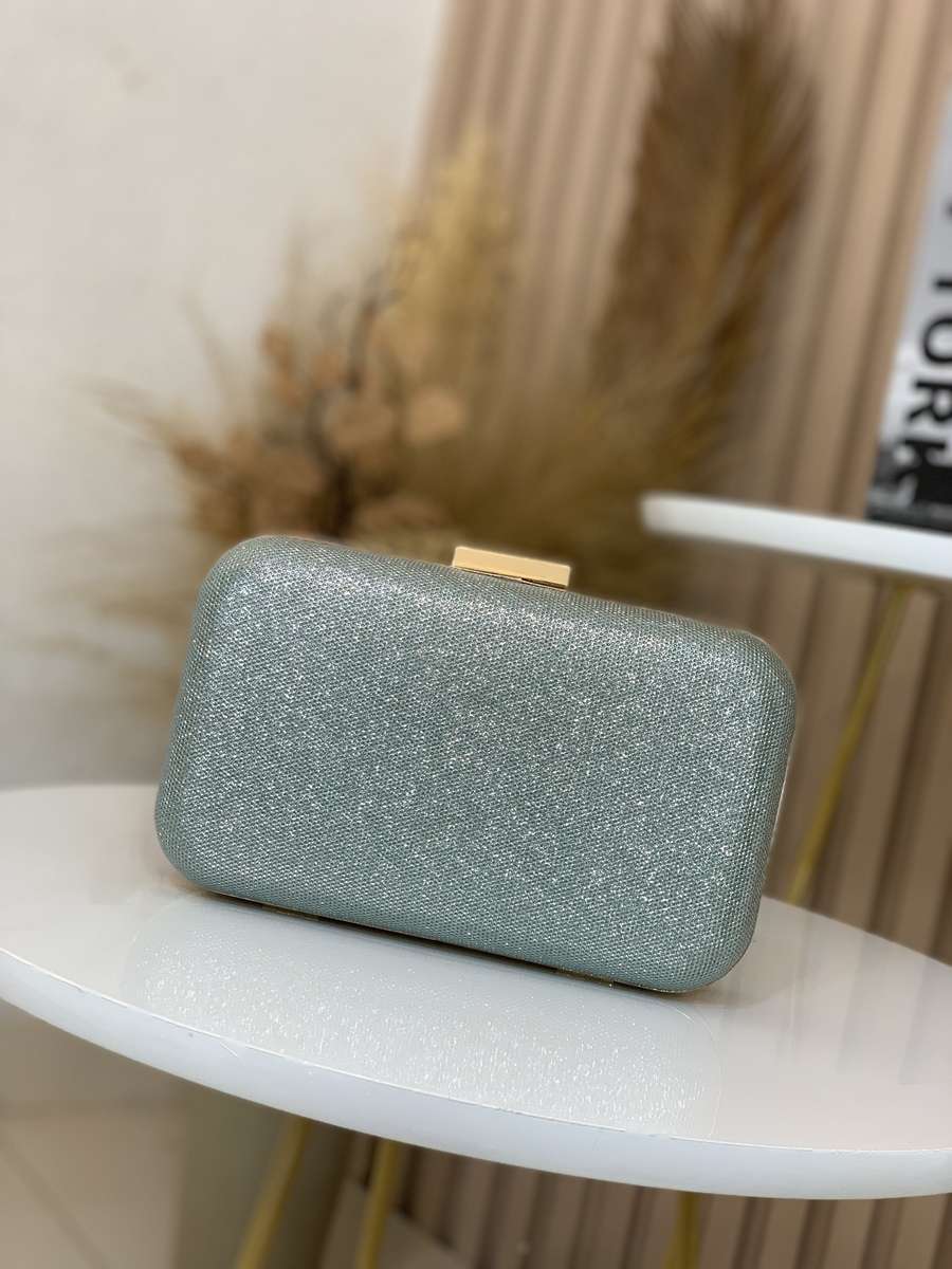 7A5BFBD8-CE60-4A2D-9887-A749CAEE4766