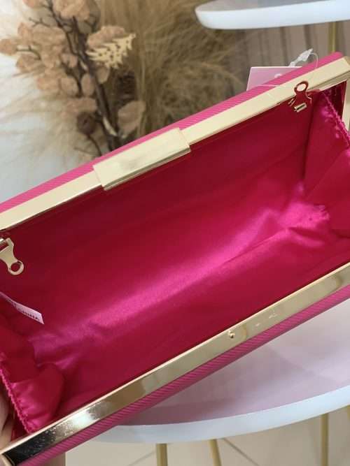 B93C7560-3896-427B-A9F5-2A0BBCA6CFD2