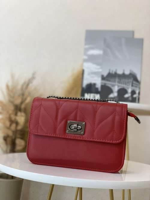 E6EA9FA7-B7E5-4A62-82D6-E8A106C5D179