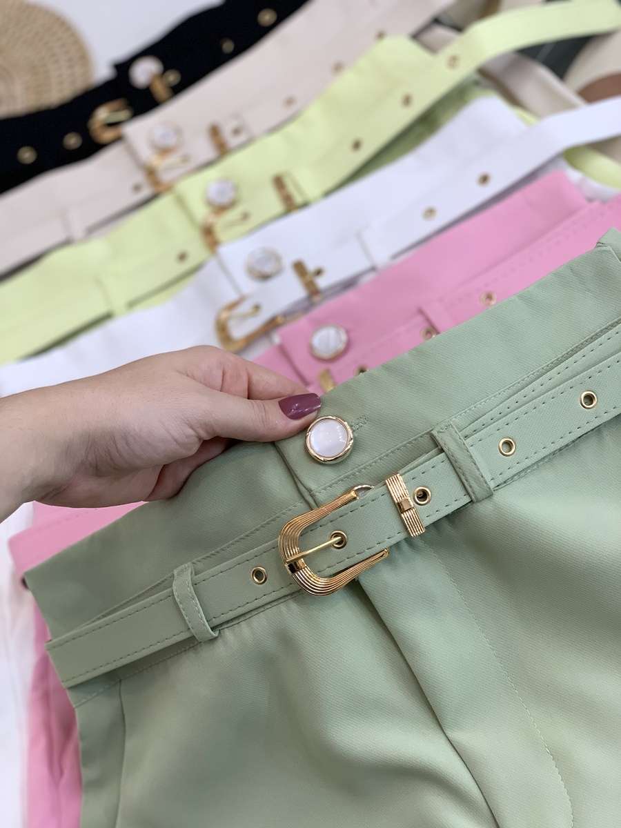 FCD4EC5C-BA29-4E9B-ABC9-C97FCF21383F