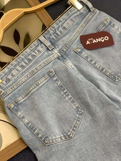 975176FB-25BB-4223-BA14-9067AA405A86