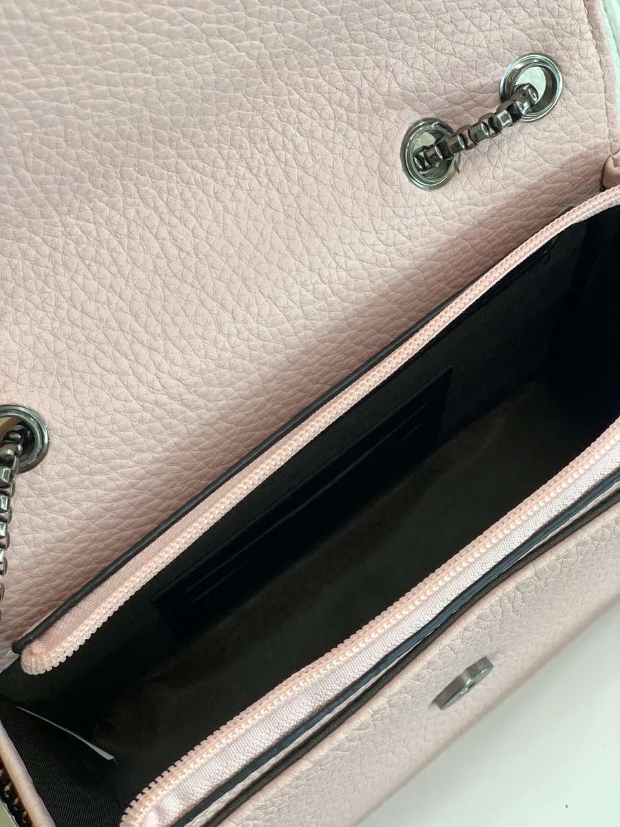 AE09346C-0776-4ABF-8FCA-957EE515A349