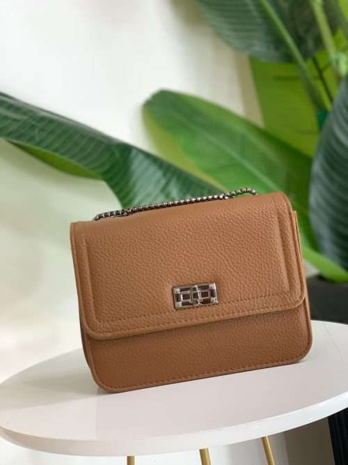 CCB580ED-D87F-4A01-86F2-D18F6B0C9334