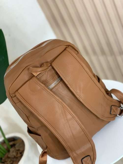 ACE6EAB1-6E60-4475-A179-D67945F43282