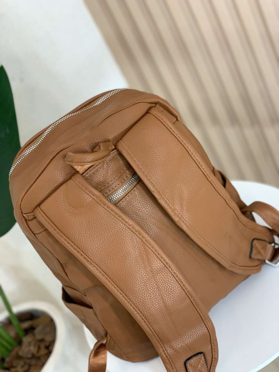 ACE6EAB1-6E60-4475-A179-D67945F43282