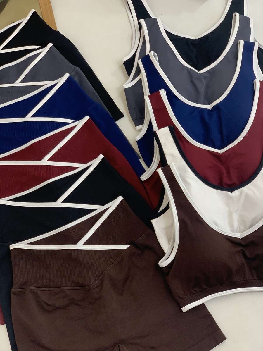 B9E78251-EE29-48EE-B2CF-A9CF2F737C32