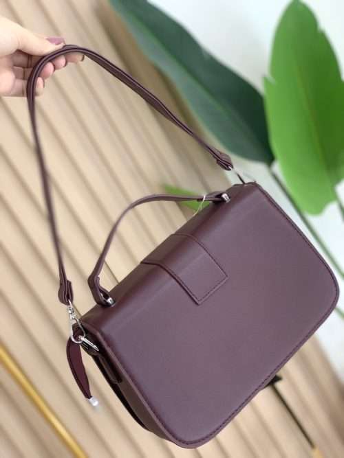 0CF5FB6D-E9ED-4E83-BC04-DDF411B4EFE7