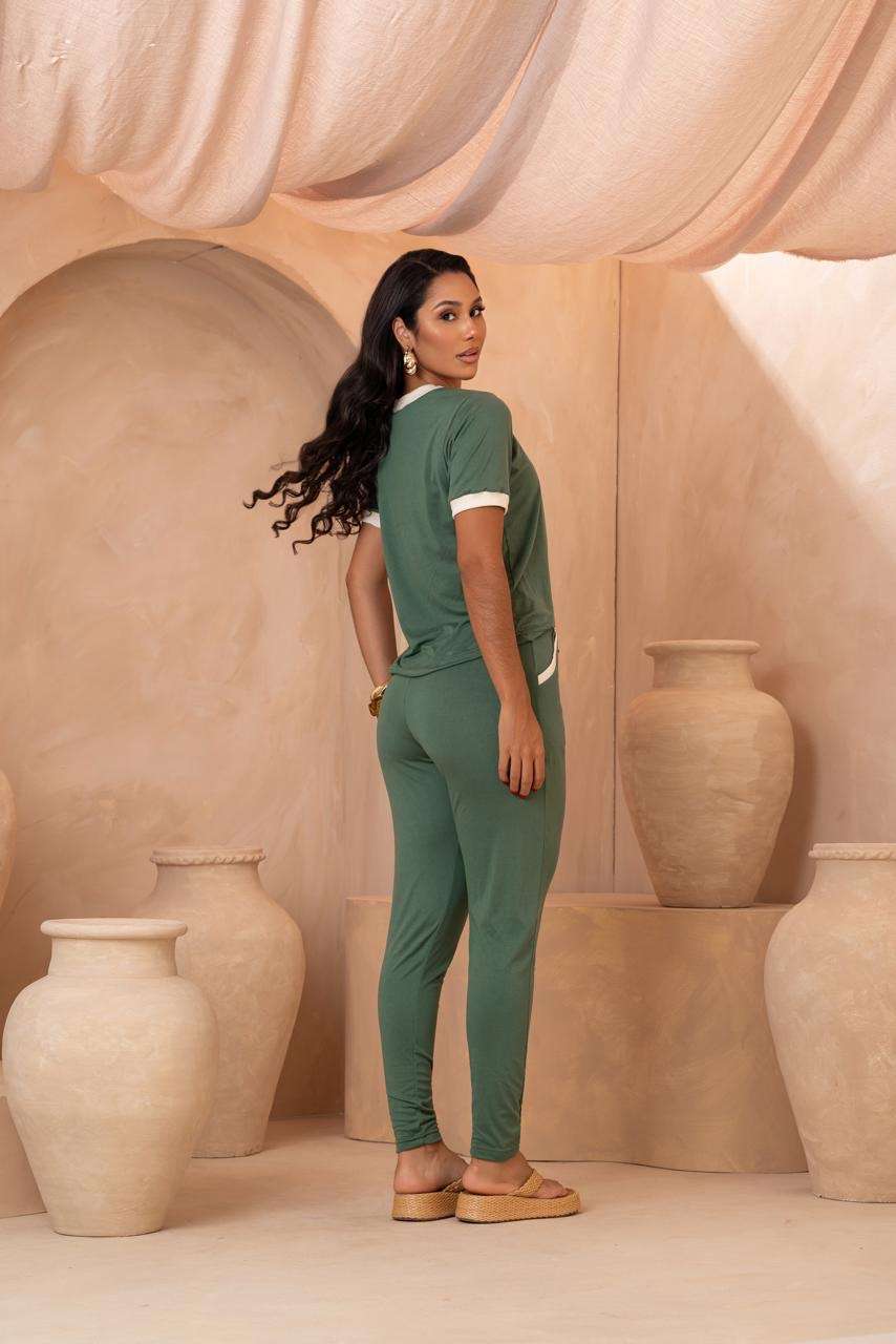 bae482da-1337-4c70-8acc-14c76dfcdfca